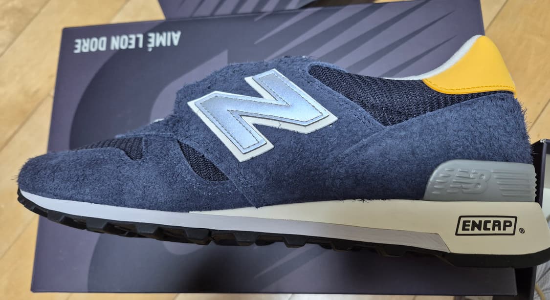 (새상품)뉴발란스 1300 에임레온도르 270사이즈 상품이미지3