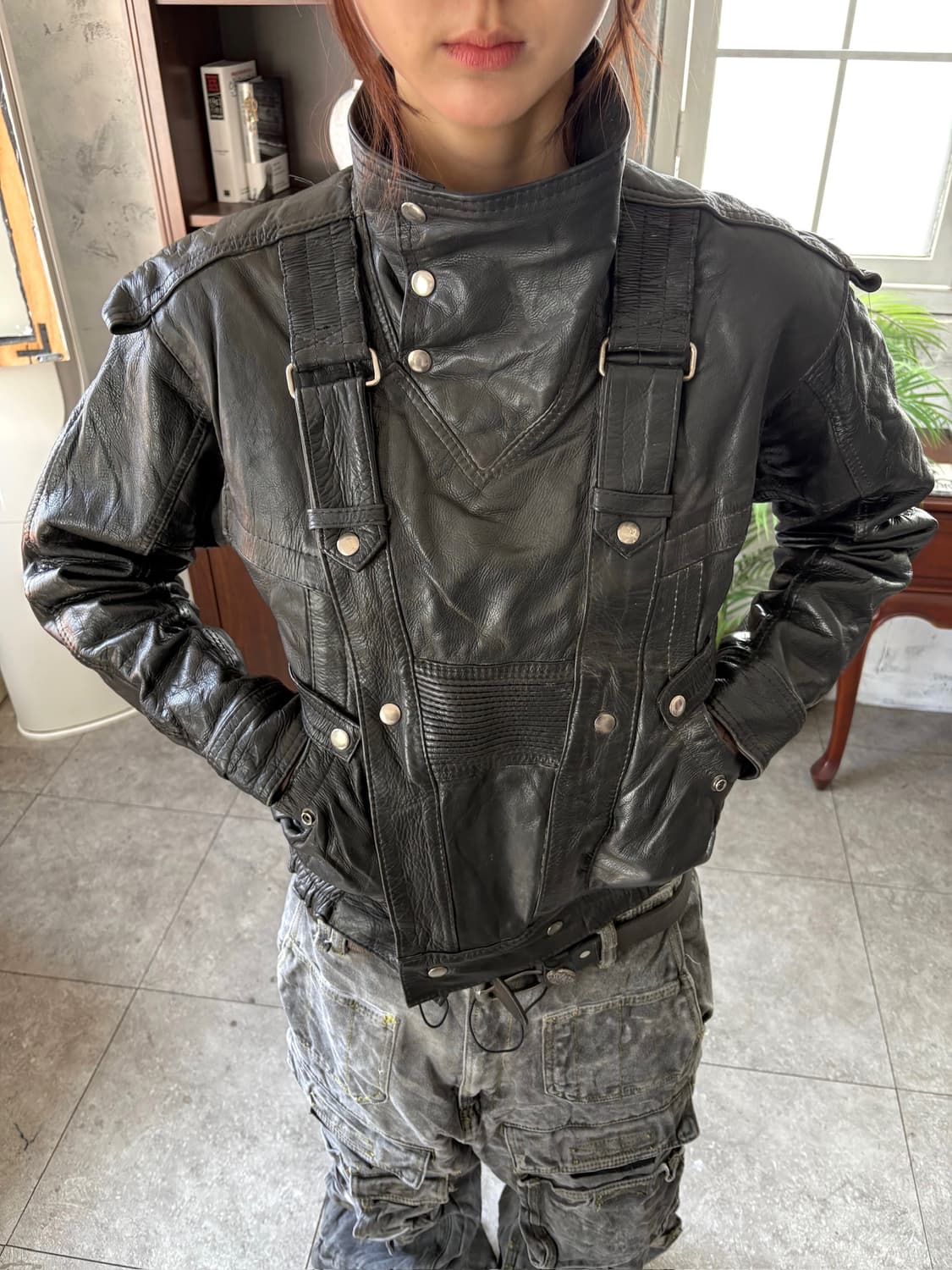 하네스 디테일 바이커 레더 자켓 상품이미지7