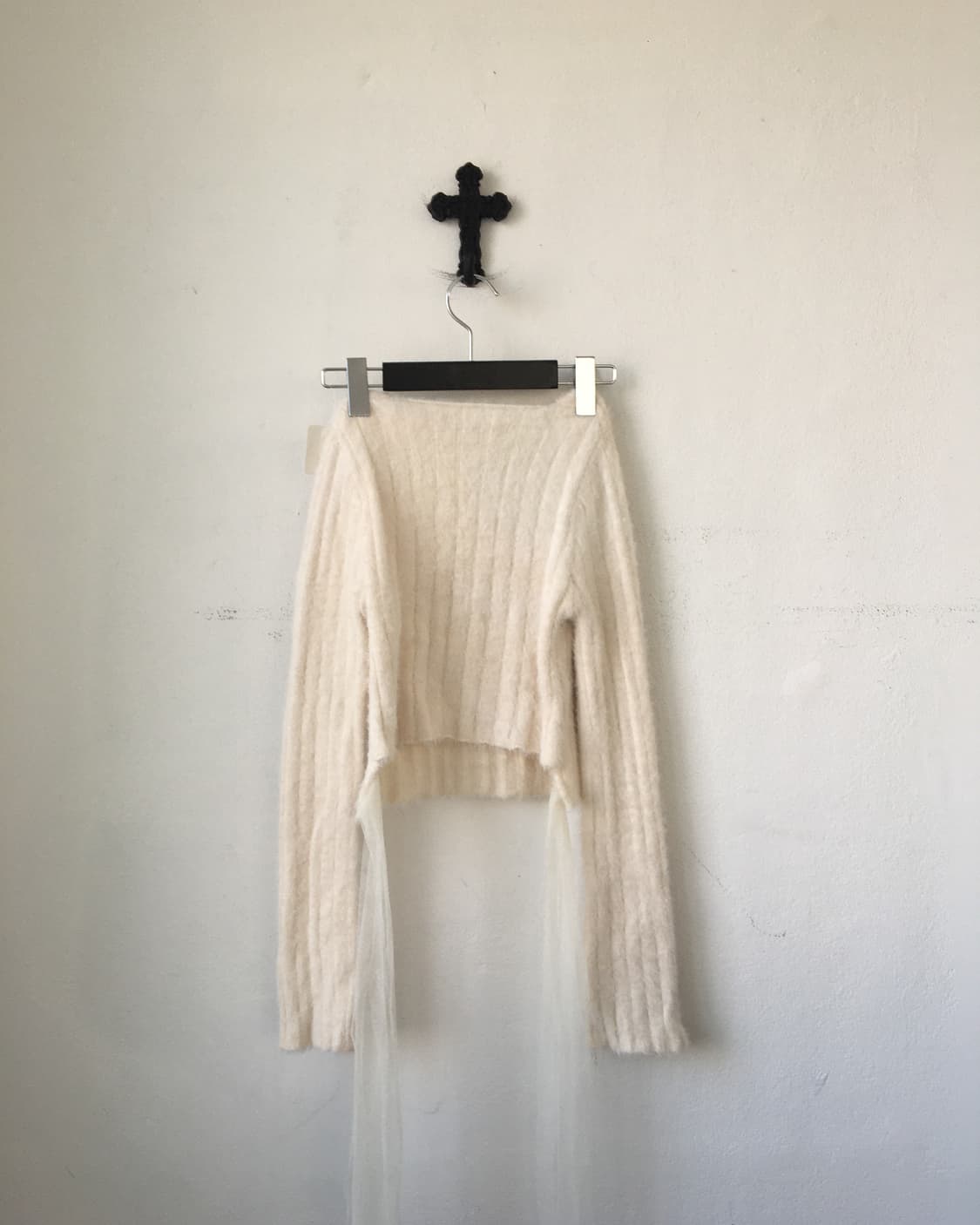 Tied point fluffy knit 상품이미지3