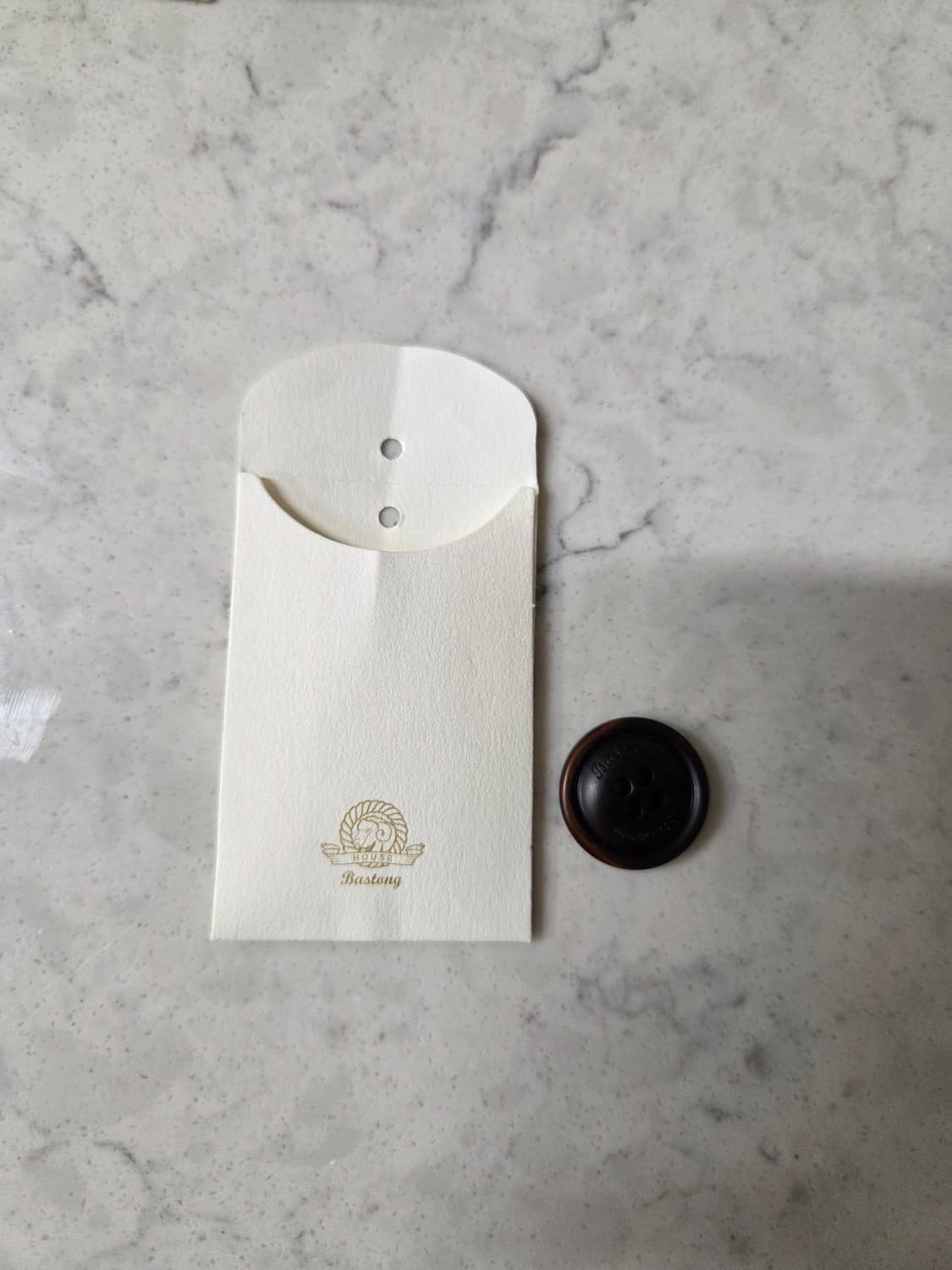 바스통 137cr 다크브라운 L 상품이미지5