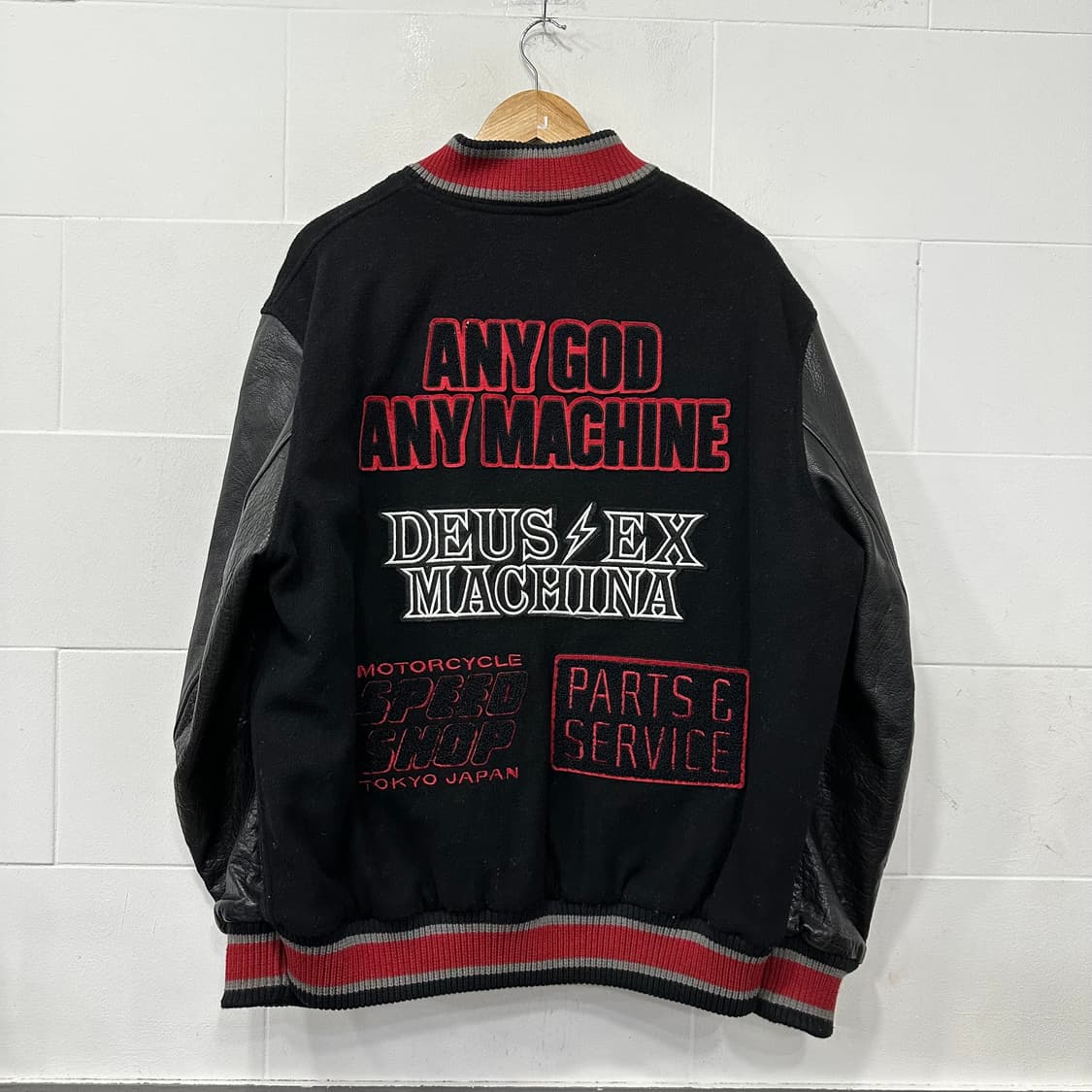 데우스 엑스 마키나 바시티 자켓 상품이미지8