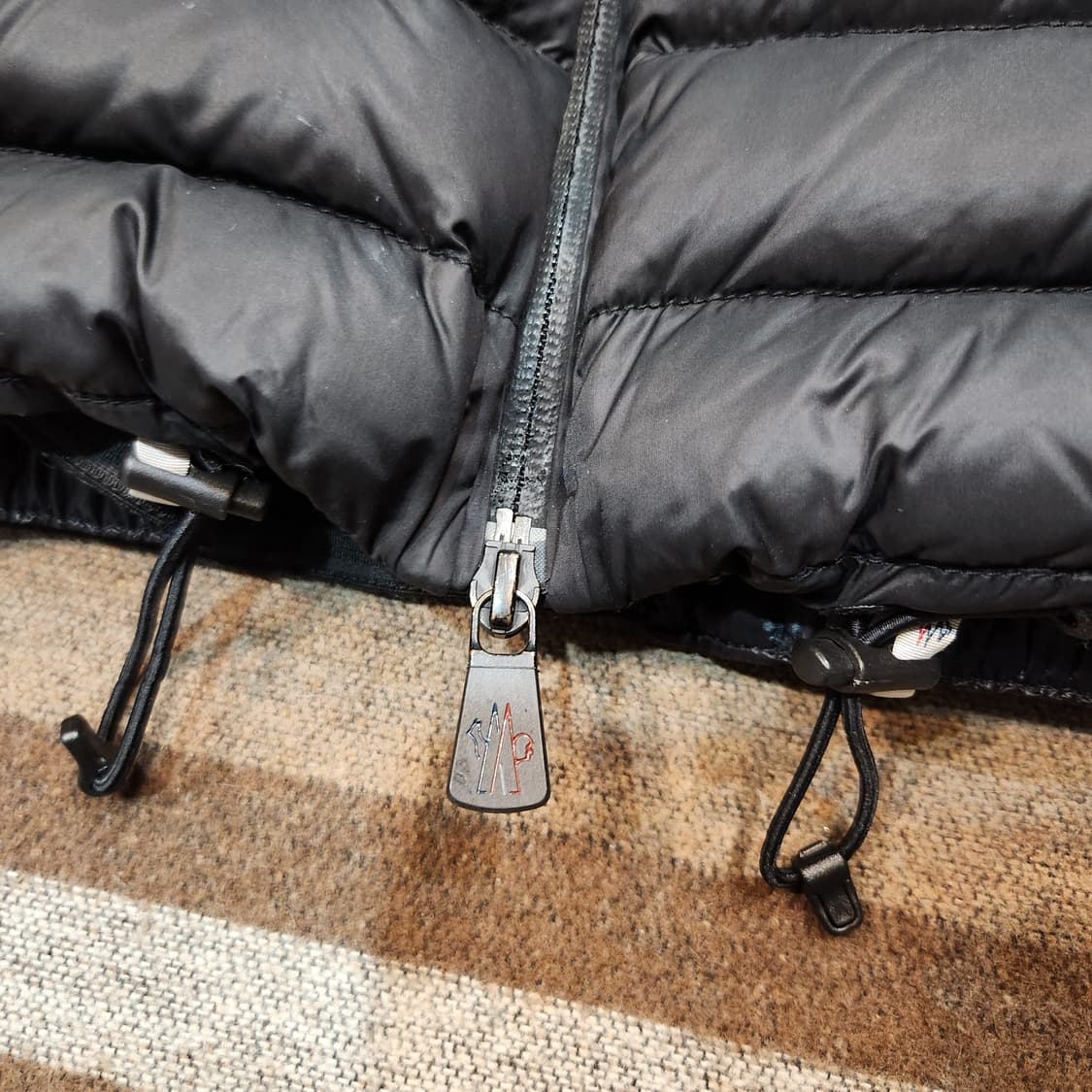 백화점판)몽클레어 구스다운 벨티드 후드 패딩 M 상품이미지9