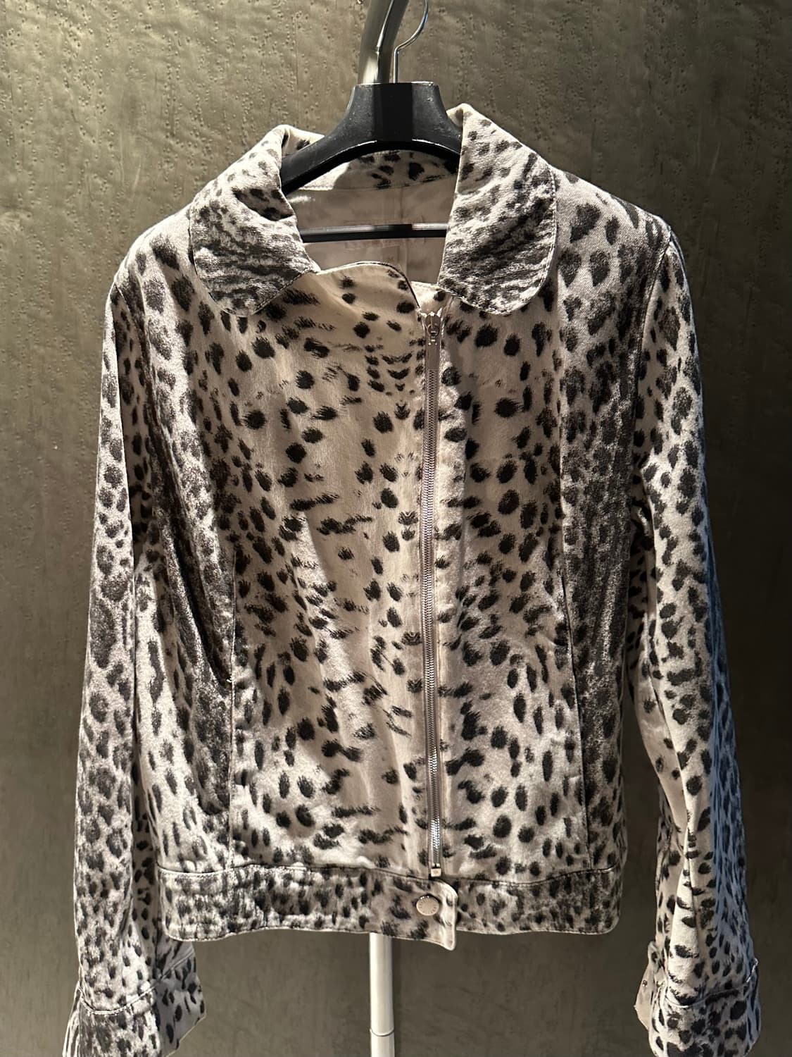 (정가170) Roberto Cavalli 레오파드 집업 자켓 상품이미지4