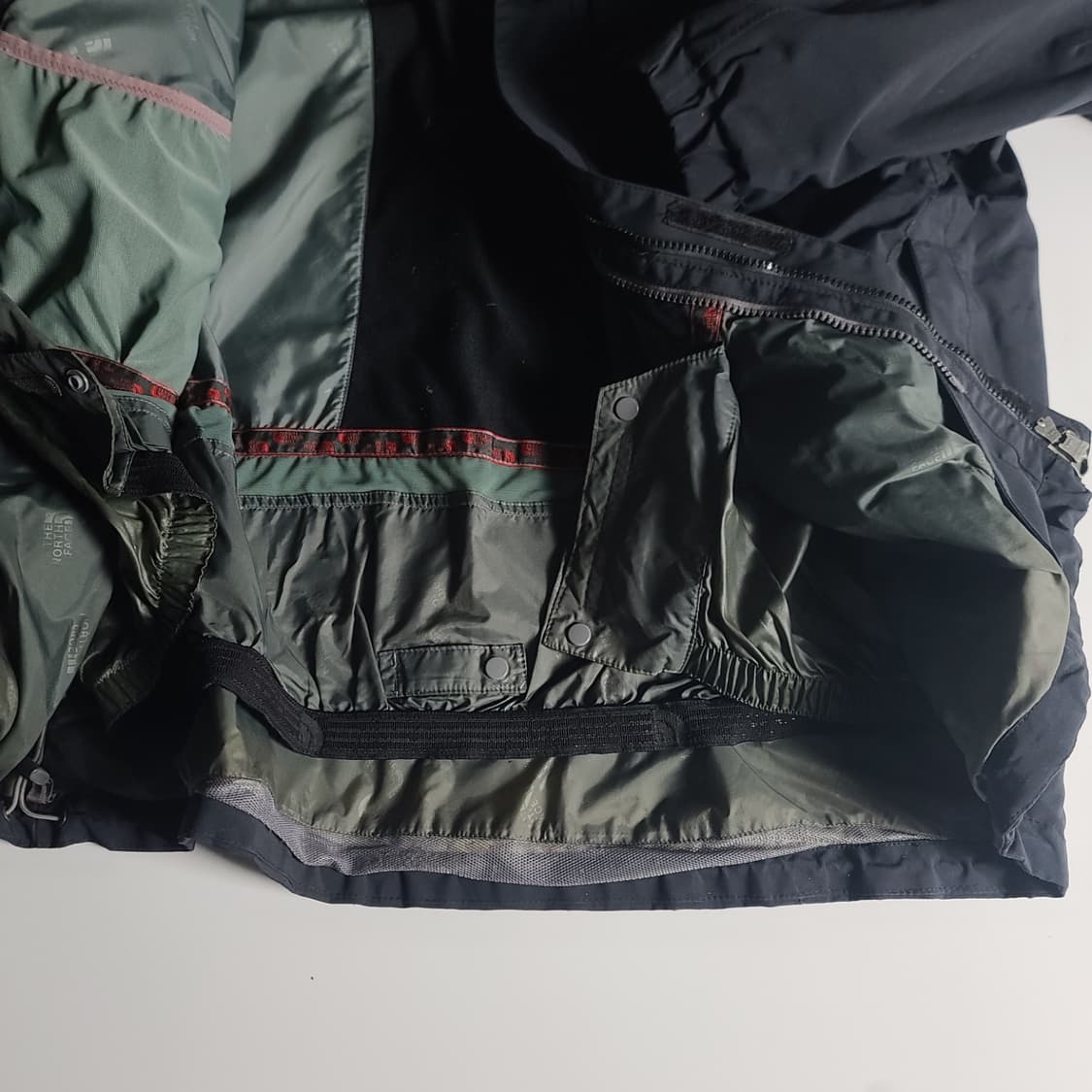노스페이스 마운틴 하이벤트 자켓
 상품이미지3