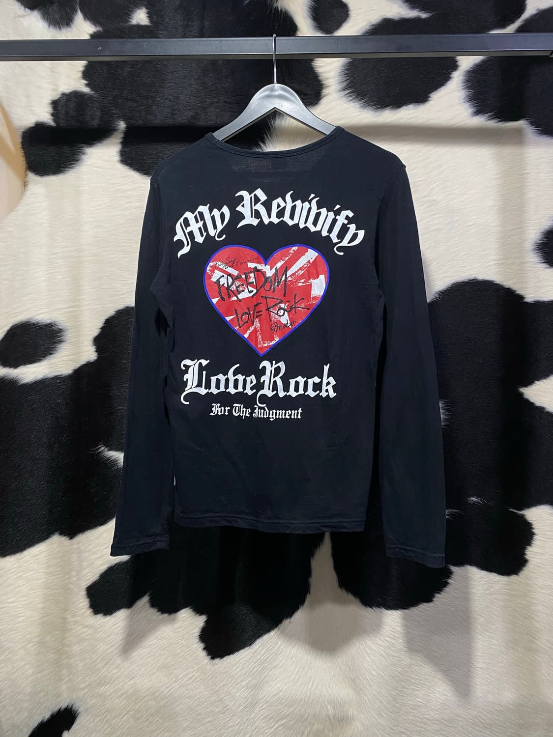 Corn flake 큐빅 디테일 락 롱슬리브 상품이미지5