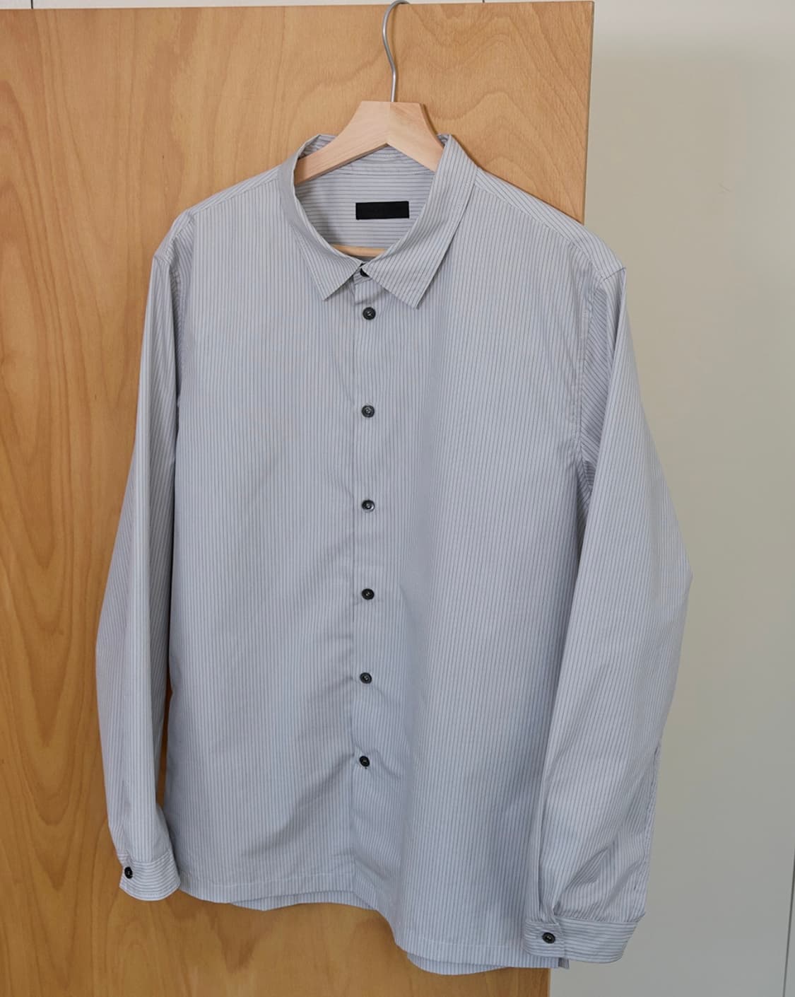 [OS] SERUS STRIPED SHIRTS GREY 상품이미지1