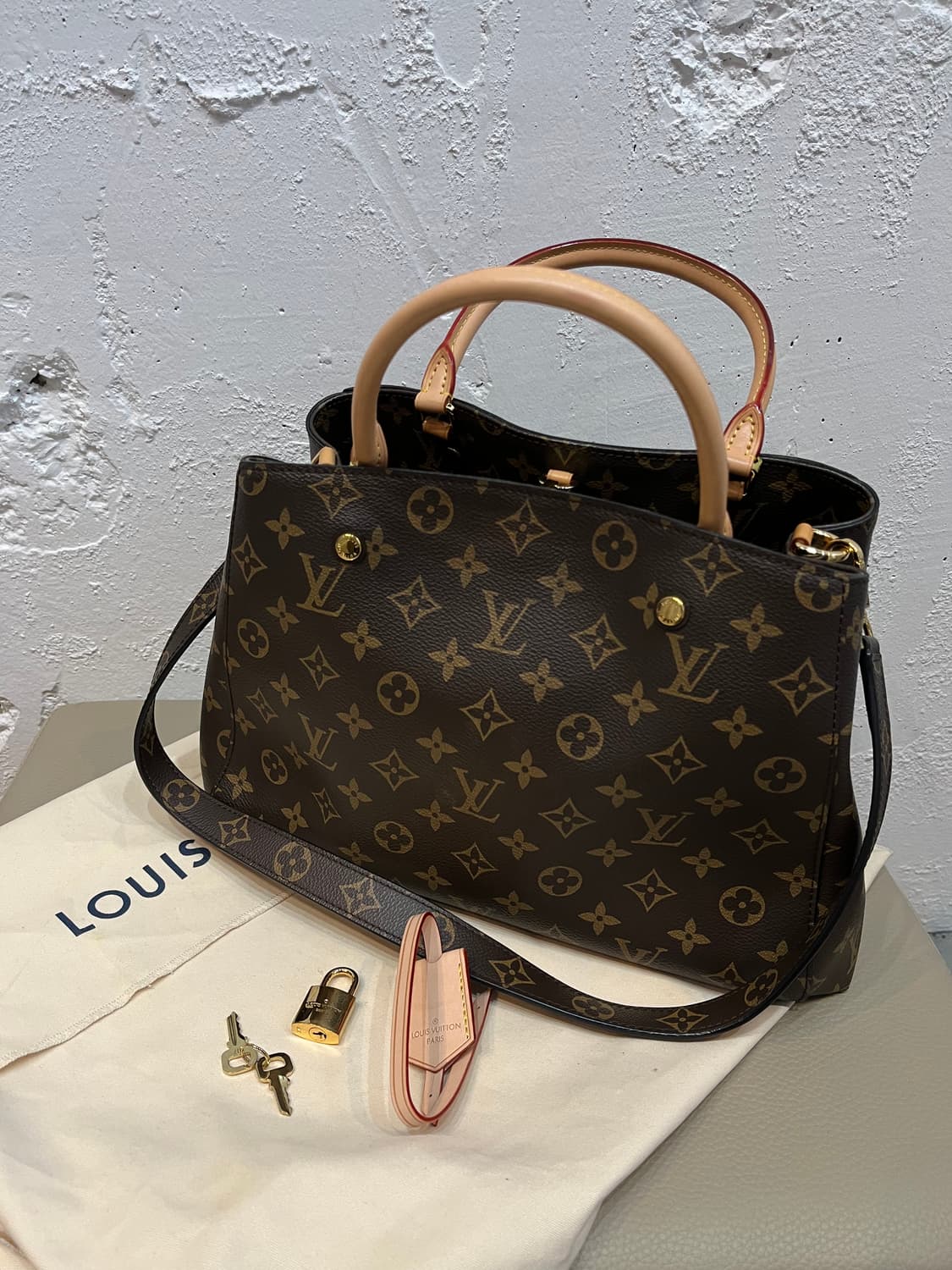 루이비통 몽테뉴백 상품이미지1