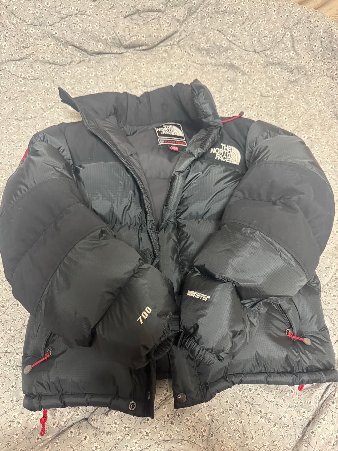 노스페이스 700 구스다운 패딩 상품이미지1