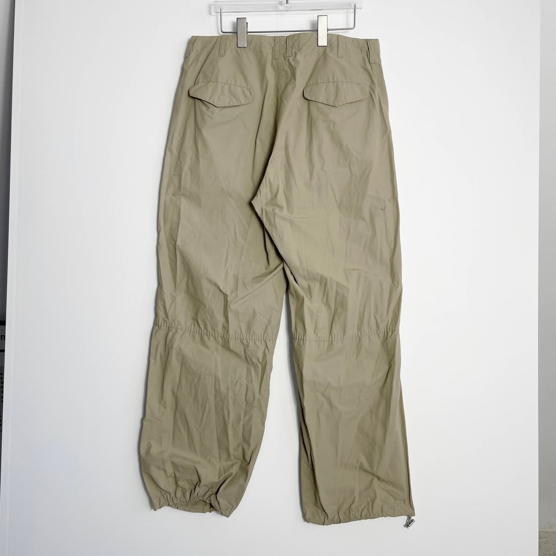 F1 감마갤러리(GAMMA GALLERY) 파라슈트 나일론 팬츠 베이지  상품이미지3
