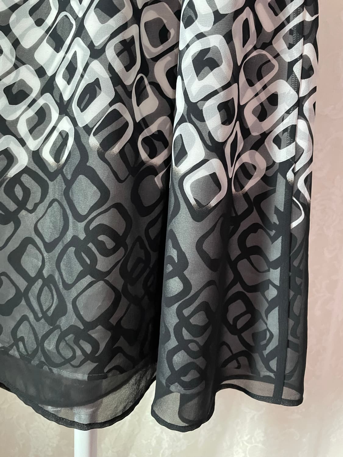 빈티지 모노톤 패턴 쉬폰 롱스커트 상품이미지5