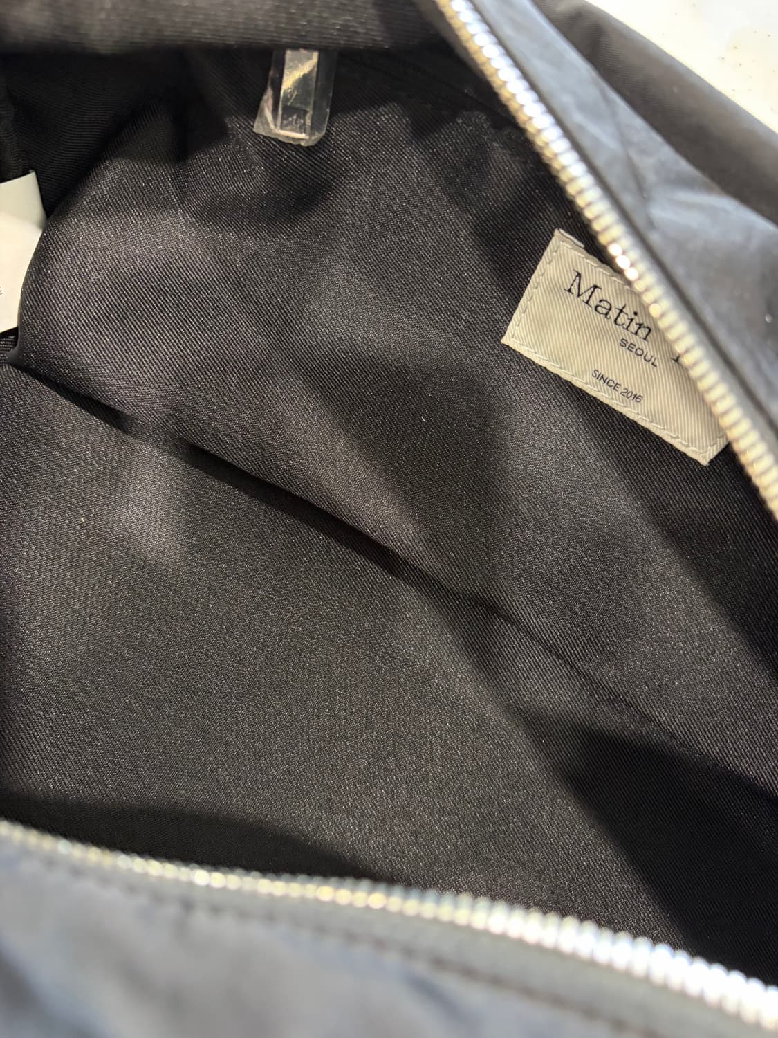 319. 마뗑킴 스포티 토트백 블랙 가방 상품이미지3