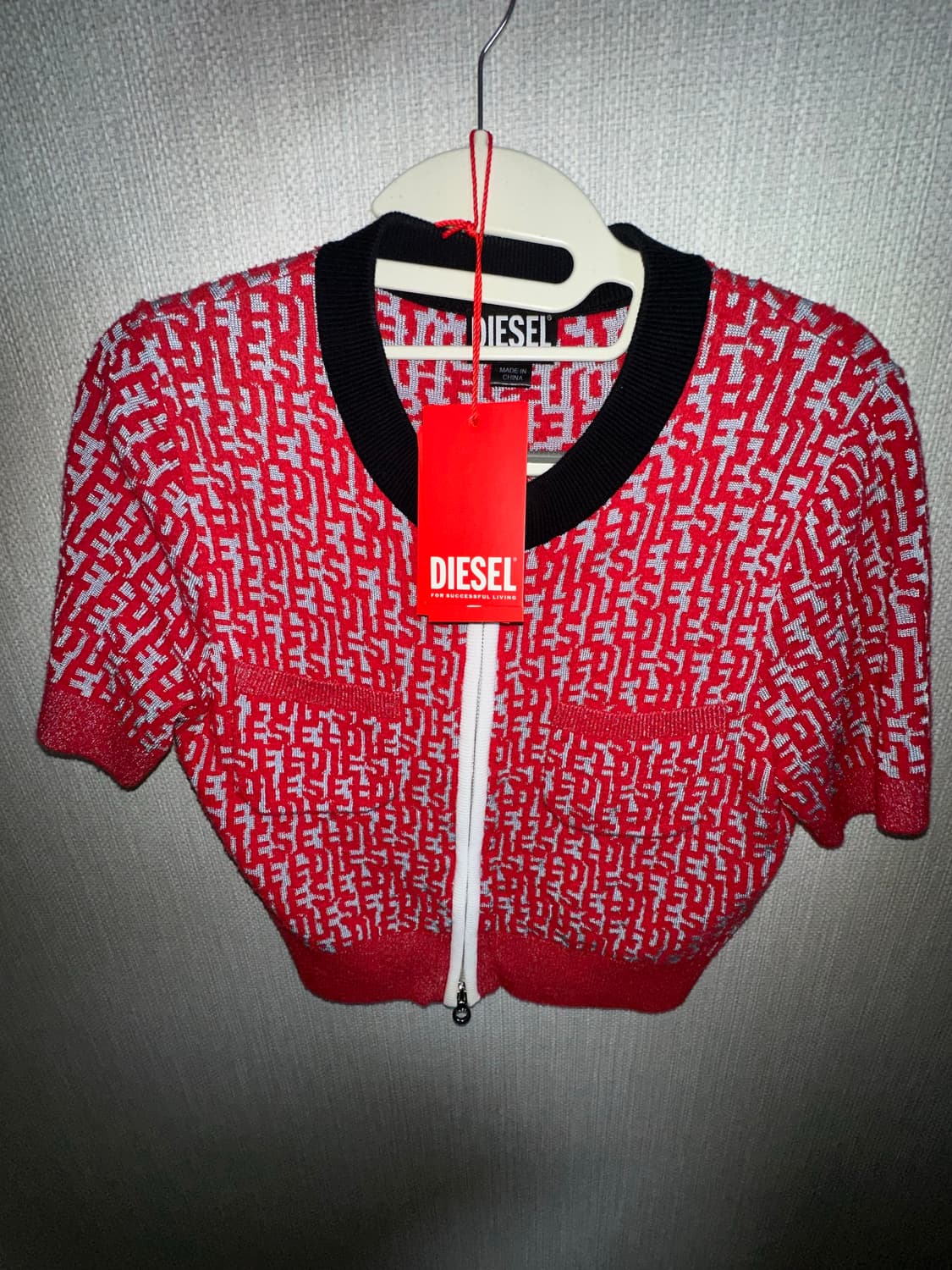 디젤 모노그램 패턴 크롭 지퍼 프런트 탑 상품이미지3