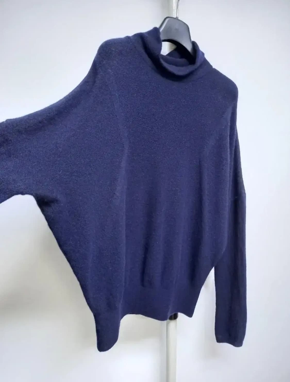 보브 VOV 춘추동 레글런 가오리핏 니트블라우스 F 상품이미지4