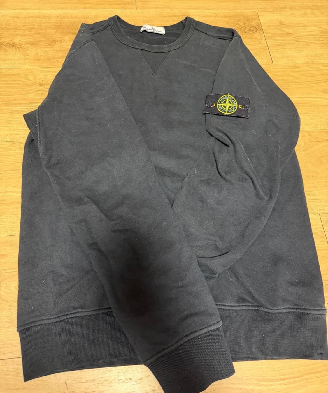 스톤아일랜드 맨투맨 블랙 L 상품이미지1