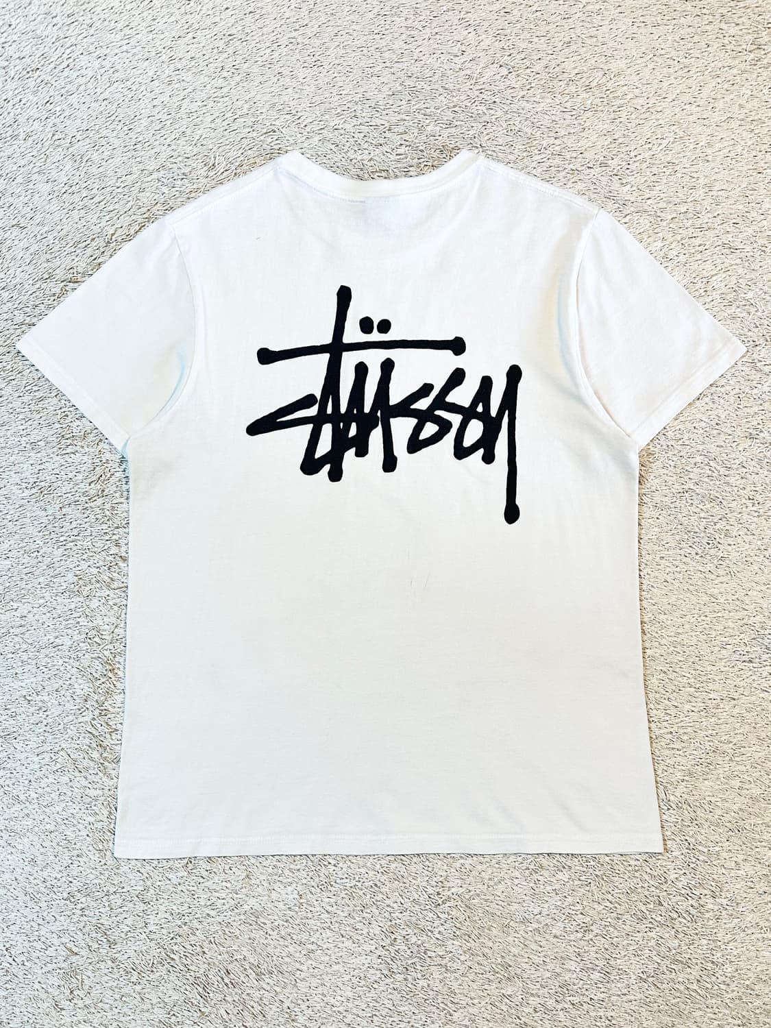 스투시 STUSSY 베이직 로고 반팔 티셔츠 화이트 상품이미지1