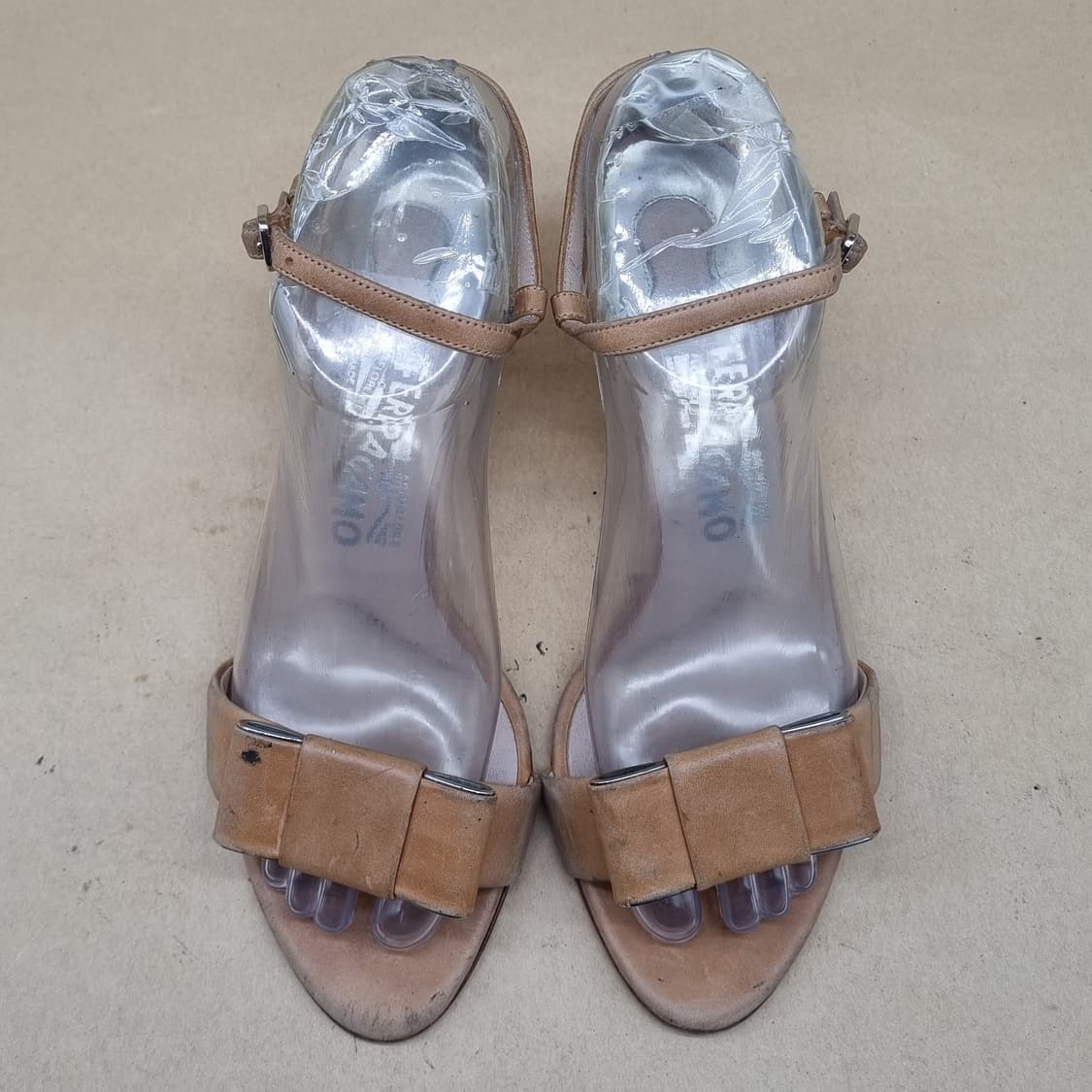 페라가모 여성 샌들힐 245 굽7 상품이미지2