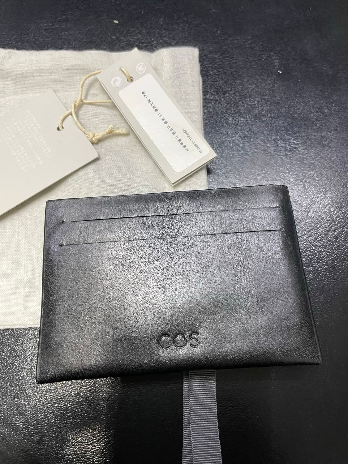 COS카드지갑 상품이미지2