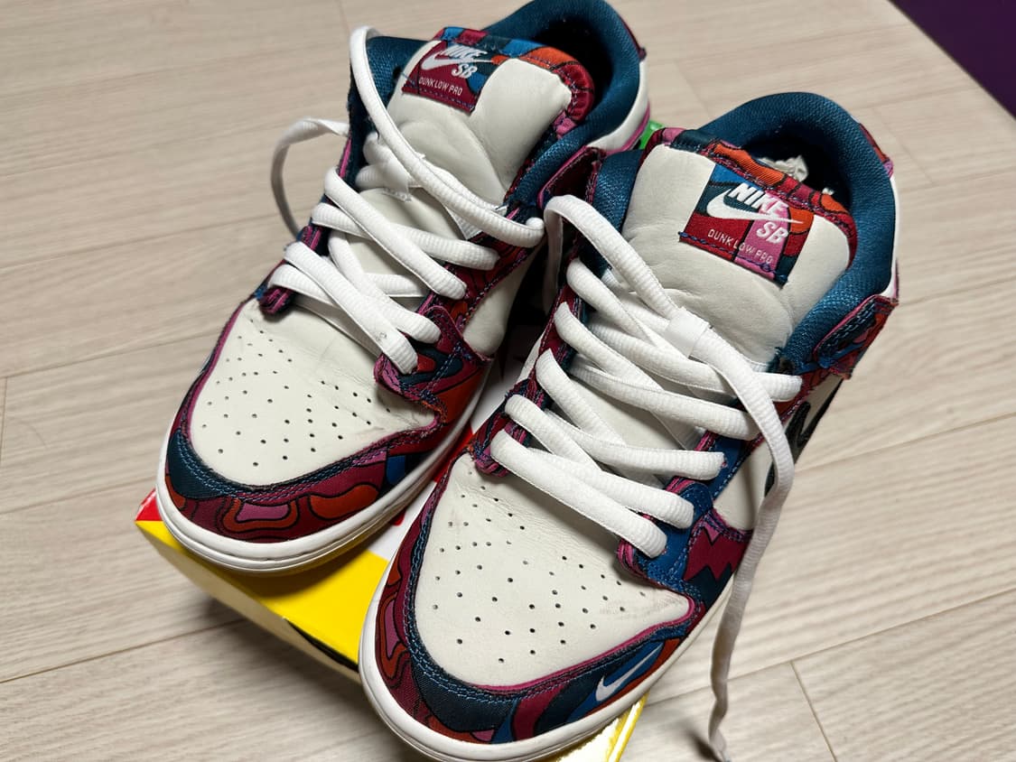(270) 나이키 x 파라 SB 덩크 로우 프로 앱스태랙트 아트 상품이미지1