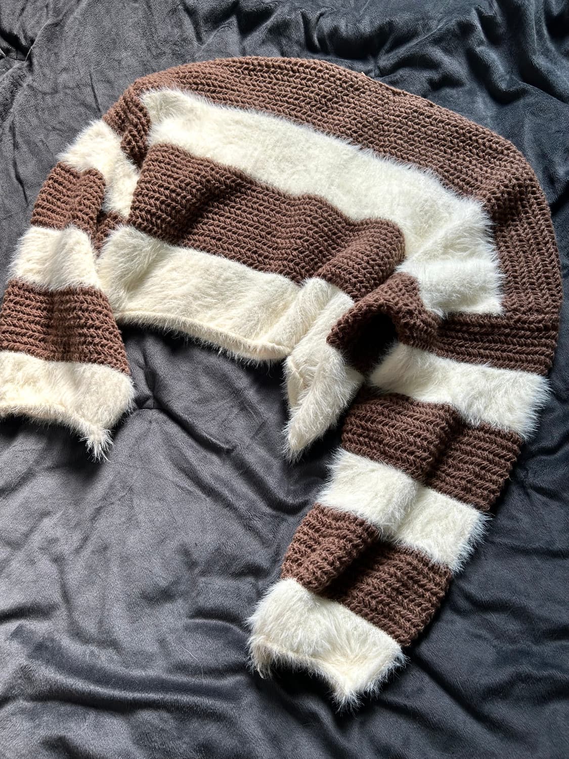 Acrylic Mohair Crop Knit 상품이미지1