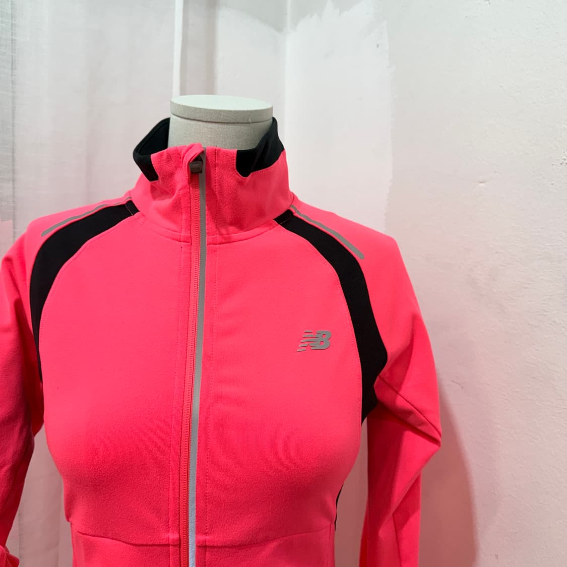 (85)뉴발란스 퀵드라이 핫핑크 집업 운동복 러닝복 4352 상품이미지2