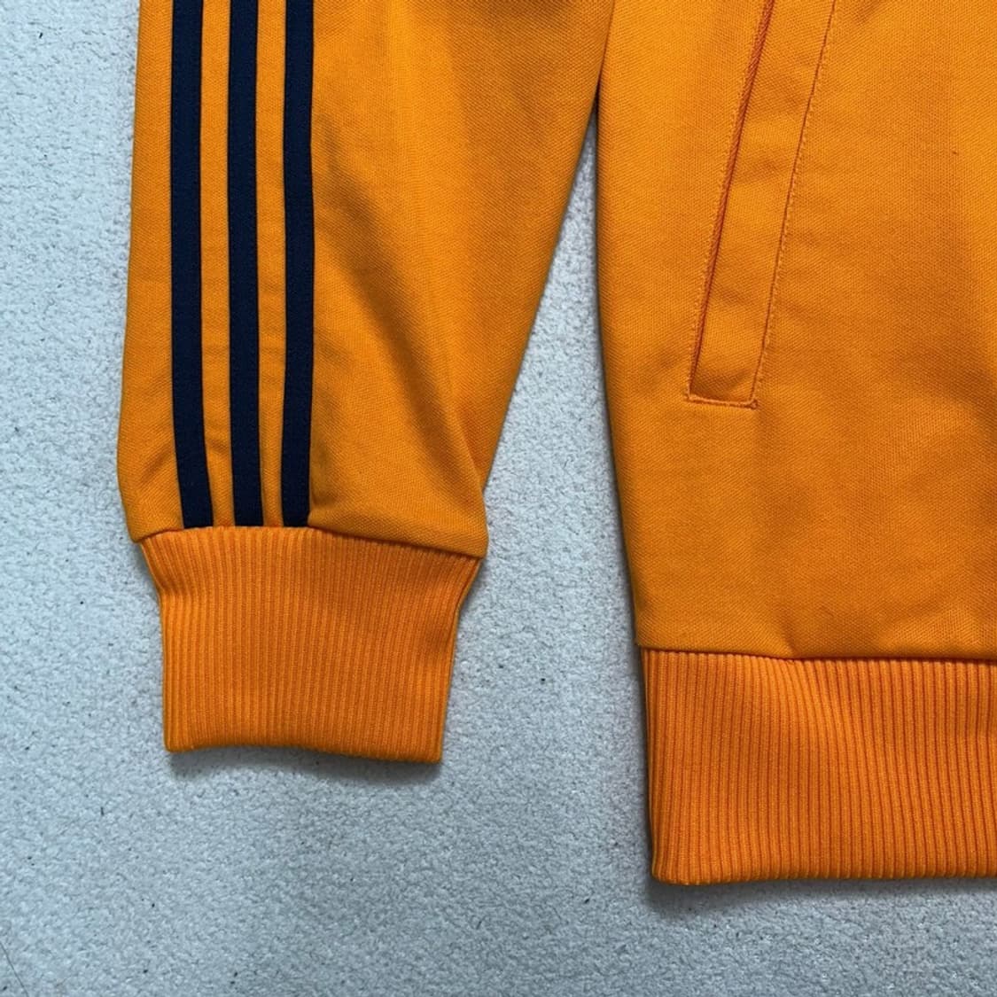 아디다스 오리지널스 올드스쿨 베어 자수 트랙탑 오렌지 100 상품이미지3