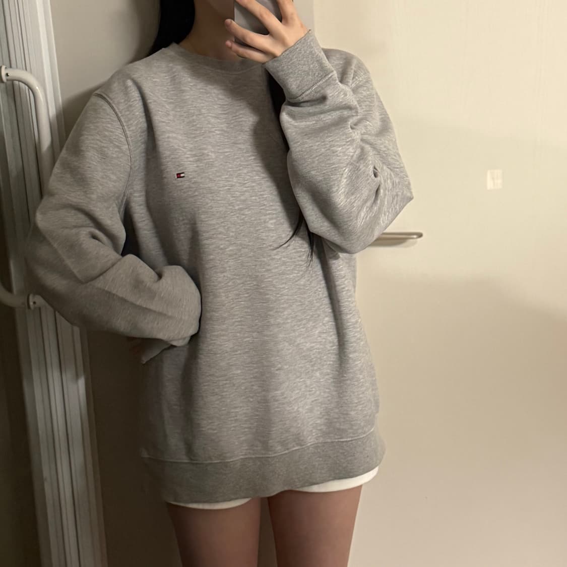 타미힐피거 맨투맨 상품이미지1