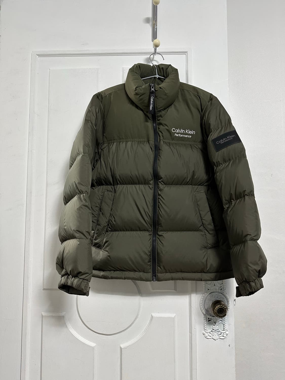 캘빈클라인 퍼포먼스 벌키 패딩 상품이미지1