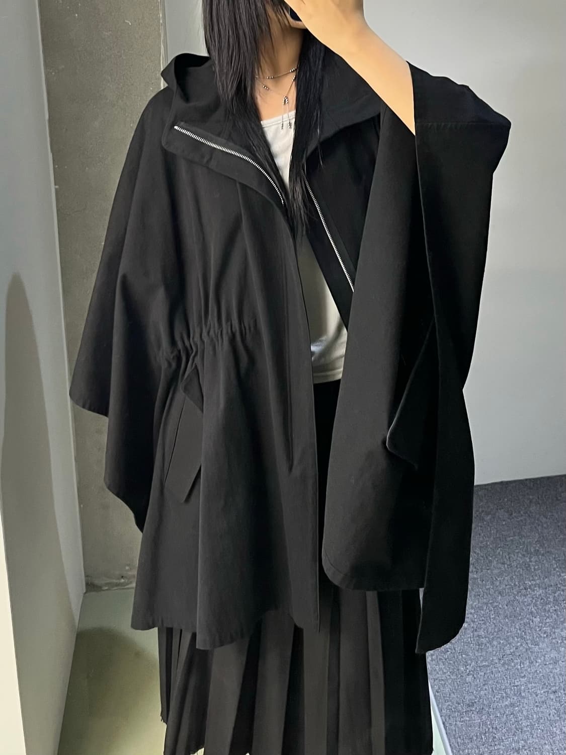 리미 푸 블랙 후디 케이프 상품이미지3