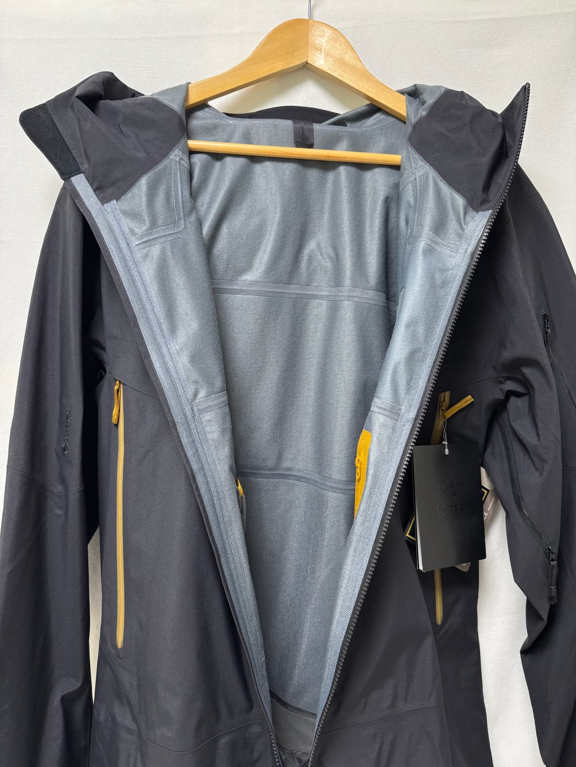 아크테릭스 바람막이 세이버AR 새상품 L 상품이미지6