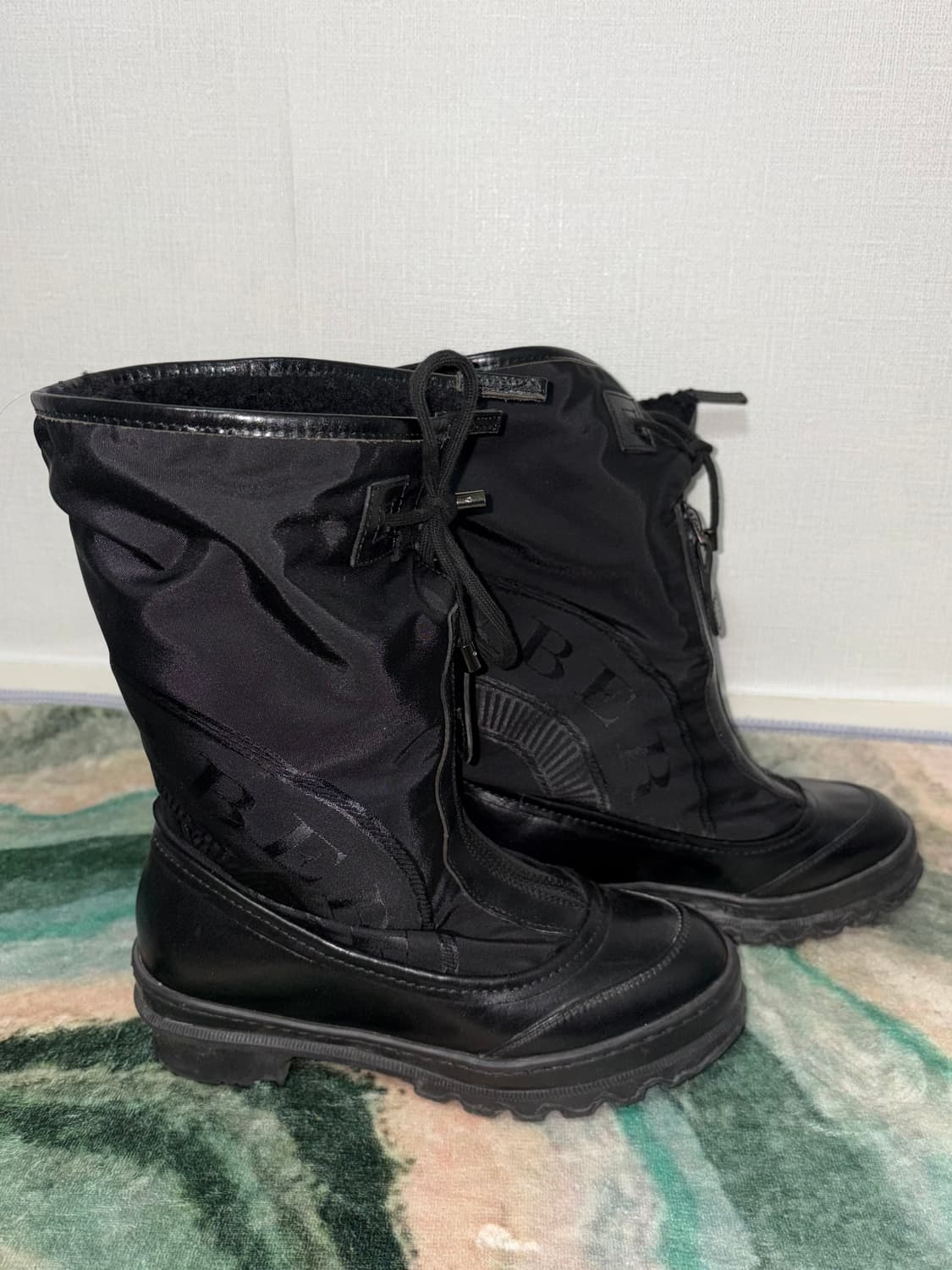 버버리 스노우 부츠 상품이미지4