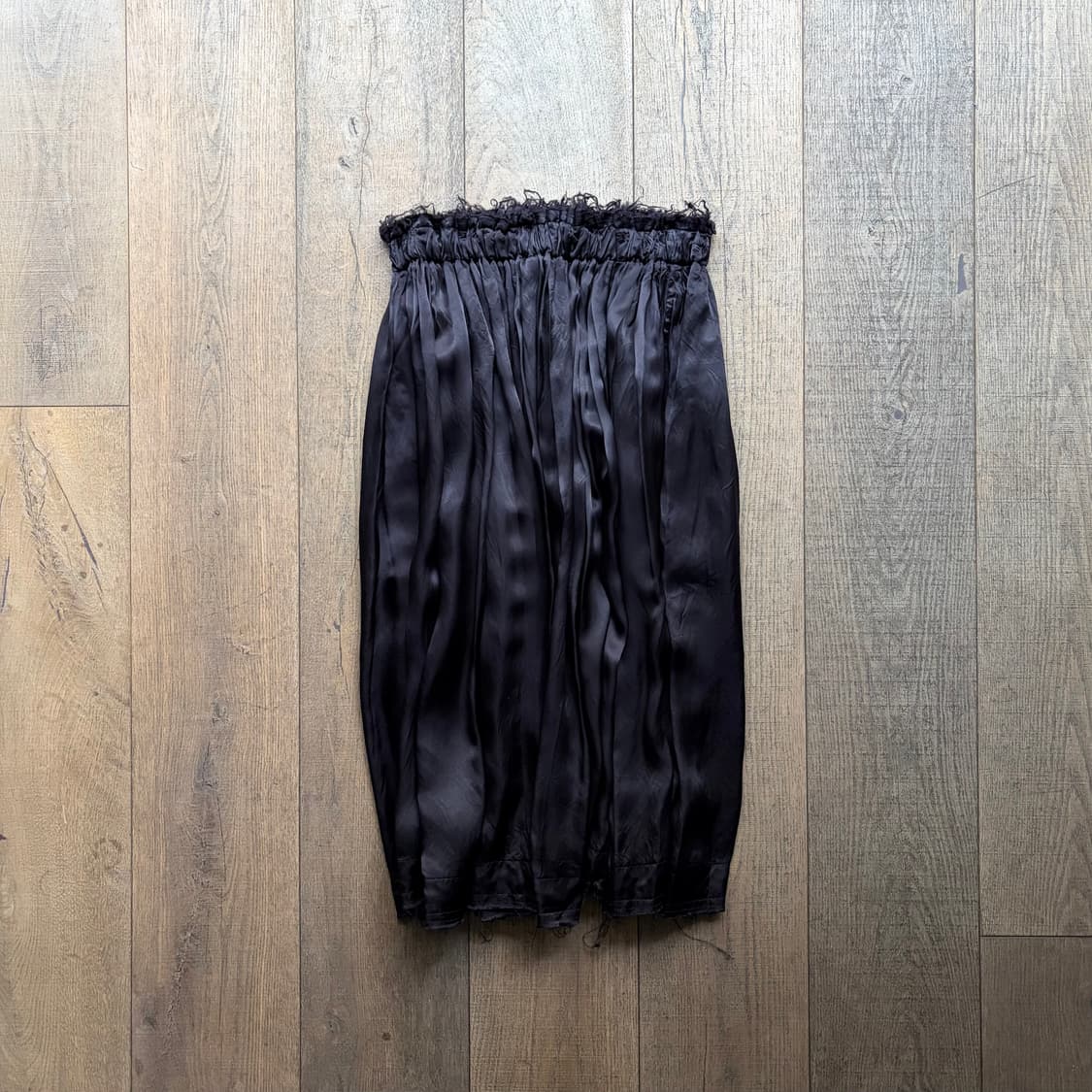 Distressed Shirring Cupra Skirt  상품이미지8