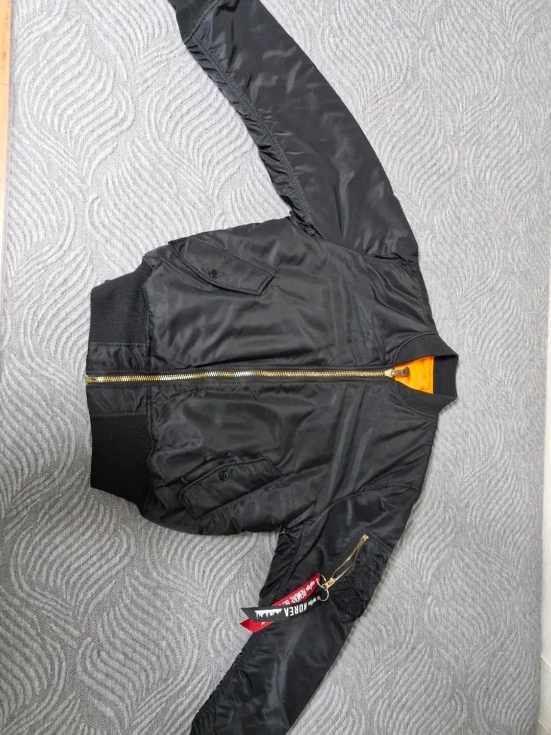 알파인더스트리  MA-1 FLIGHT JACKET 상품이미지1