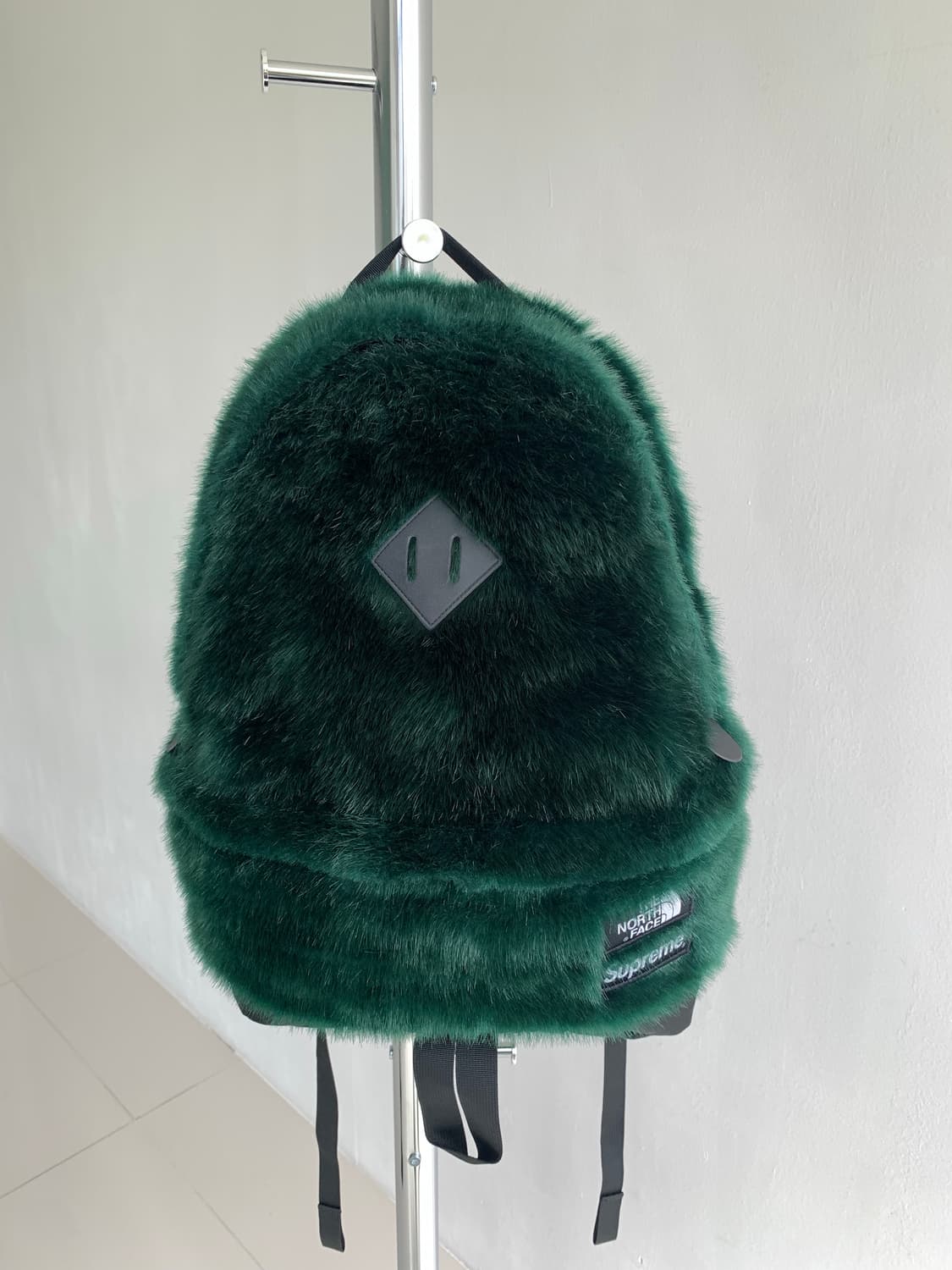 슈프림 x 노스페이스 21fw 포우 퍼 백팩 상품이미지3