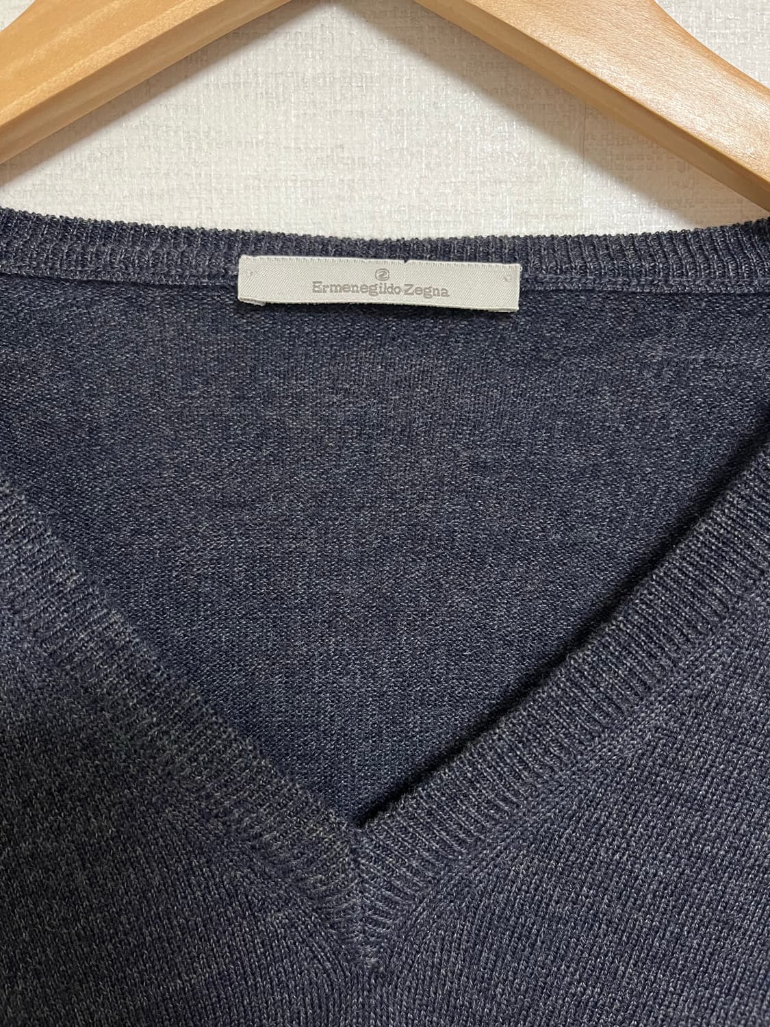 에르메네질도 제냐 라나울 브이넥 니트 상품이미지2