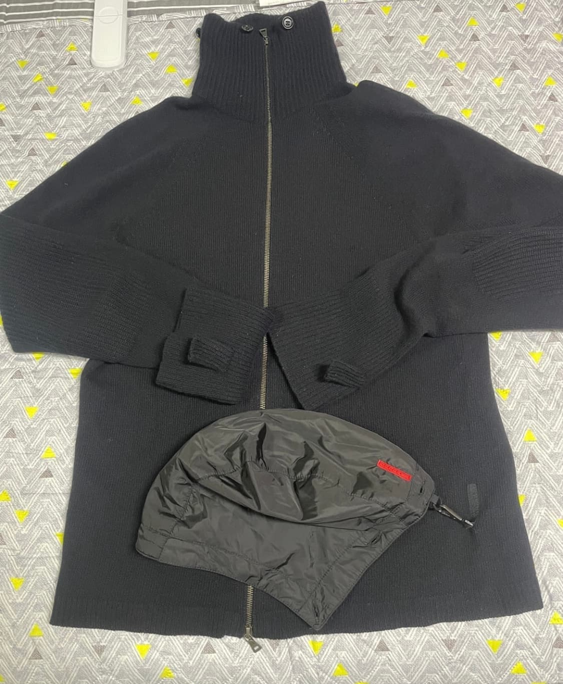 00‘s 프라다 스포츠 투웨이 니트 후드 집업 상품이미지1