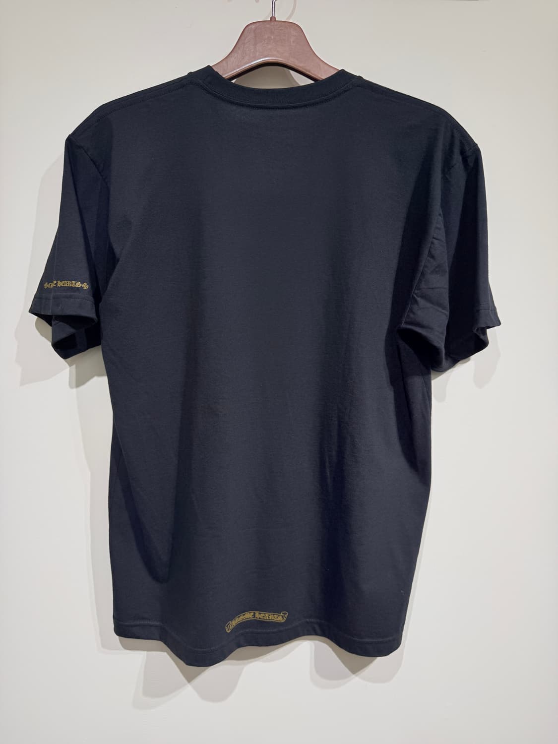 크롬하츠 넥로고 포켓 반팔티 블랙/아미 상품이미지3