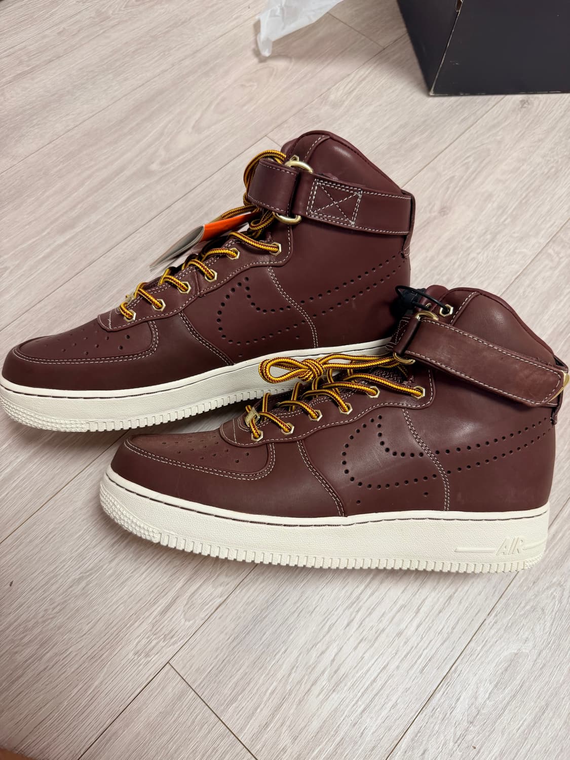 나이키 에어 포스 1 하이 프리미엄 LE 275 새상품 상품이미지3