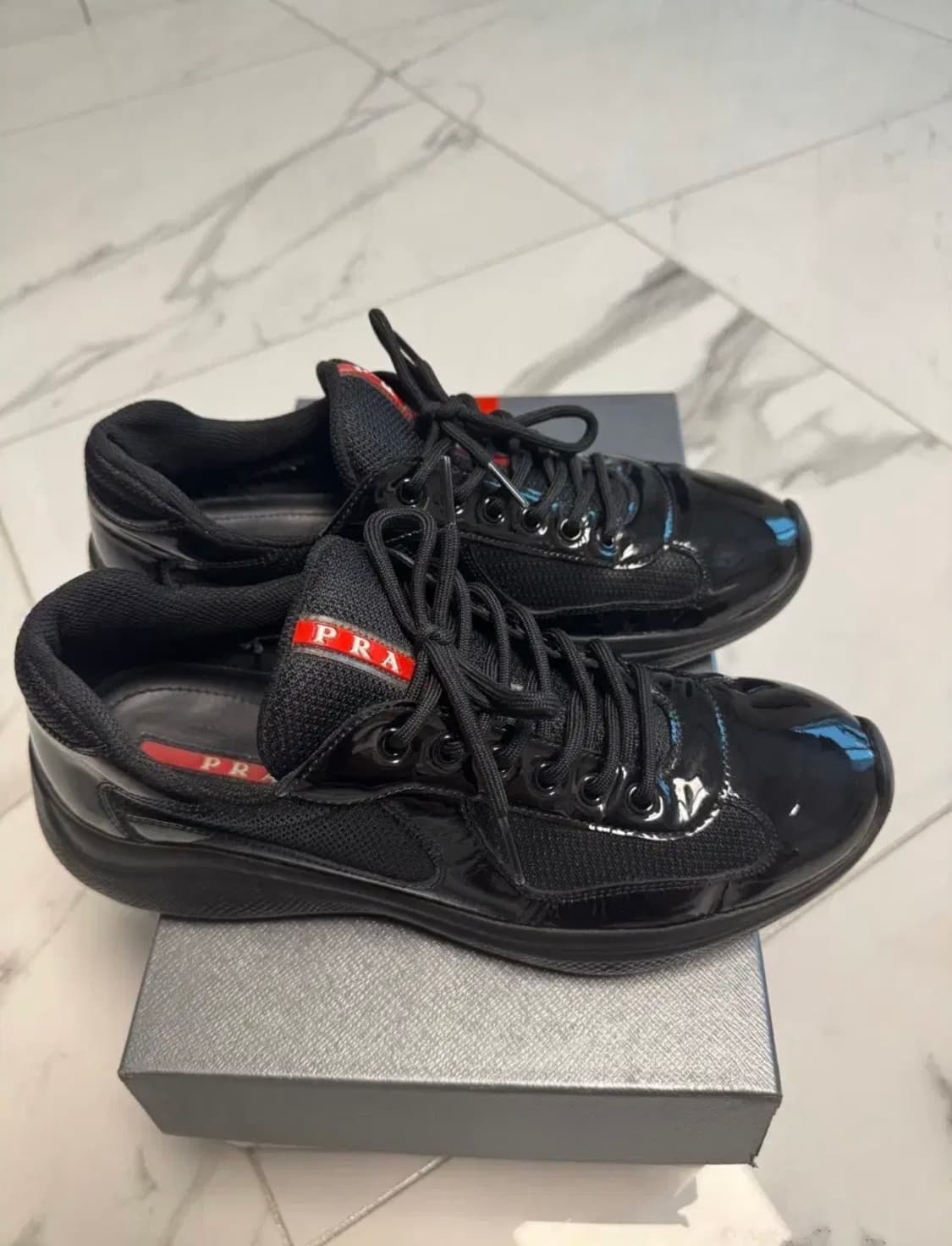 프라다 아메리카컵 에나멜 블랙 상품이미지4