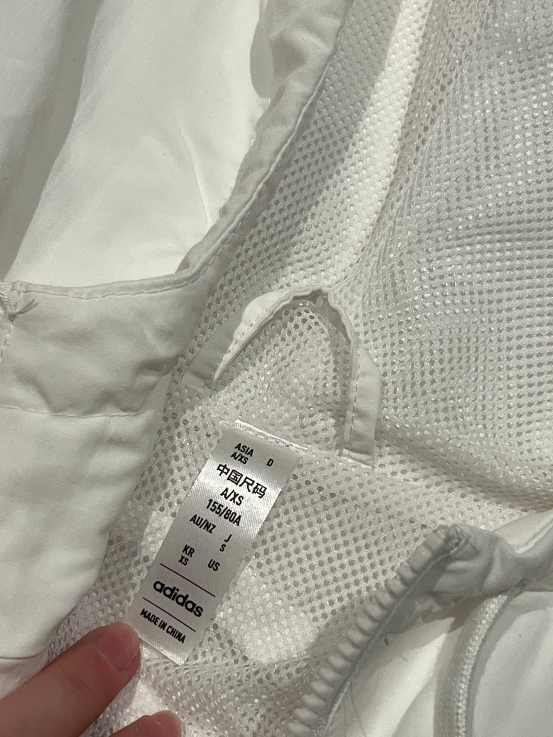 아디다스 크롭 윈드브레이커 바람막이 상품이미지2