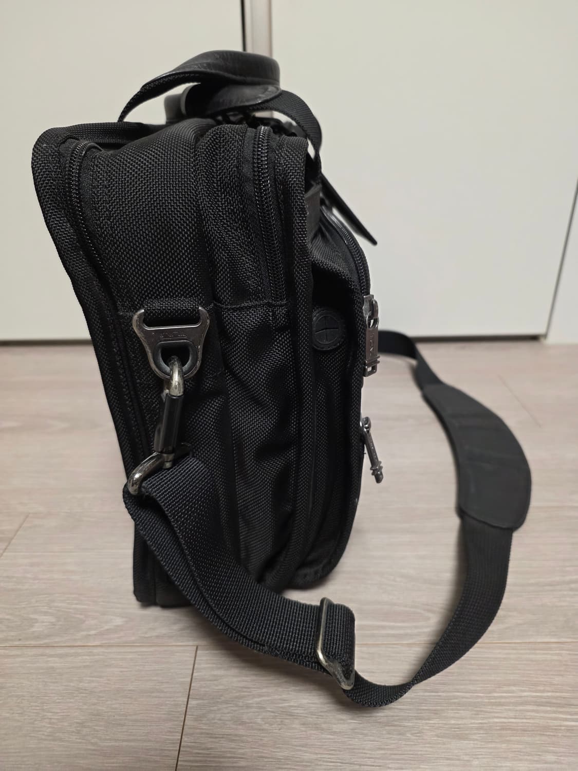 투미(TUMI) Alpha Essential Brief Laptop 상품이미지2