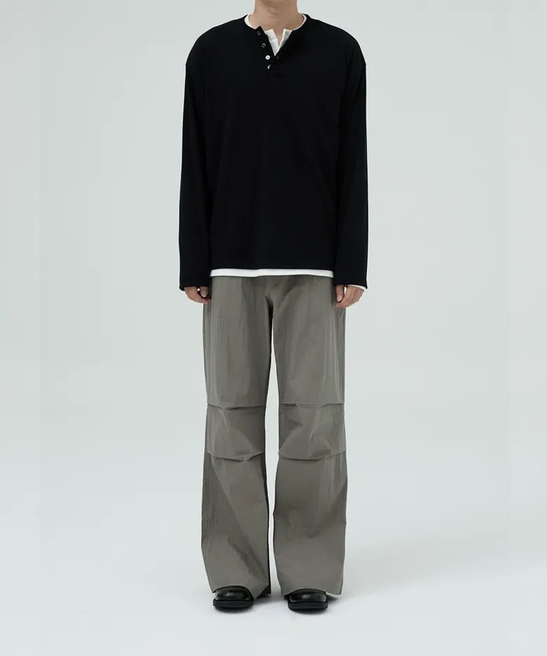 오엑스 스튜디오 모먼트 헨리넥 롱슬리브 화이트 색상 48사이즈입니다 얇은 상품이미지8