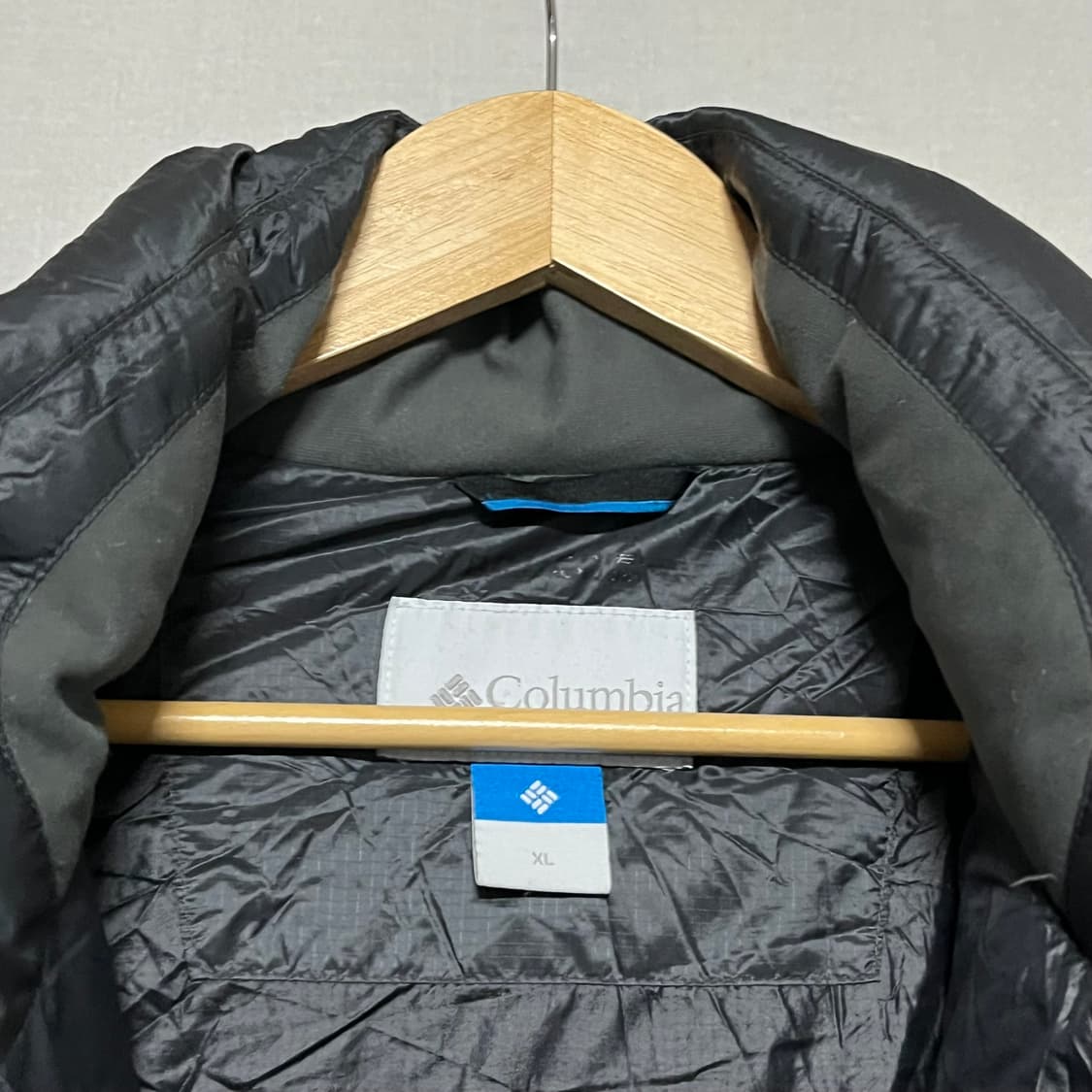 컬럼비아 블랙/그레이 구스다운 패딩 XL 상품이미지3