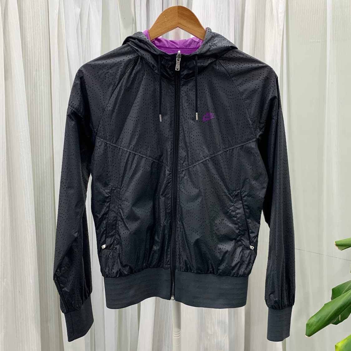 나이키 NIKE 리버시블 양면 펀칭 후드 바람막이 1599 상품이미지1