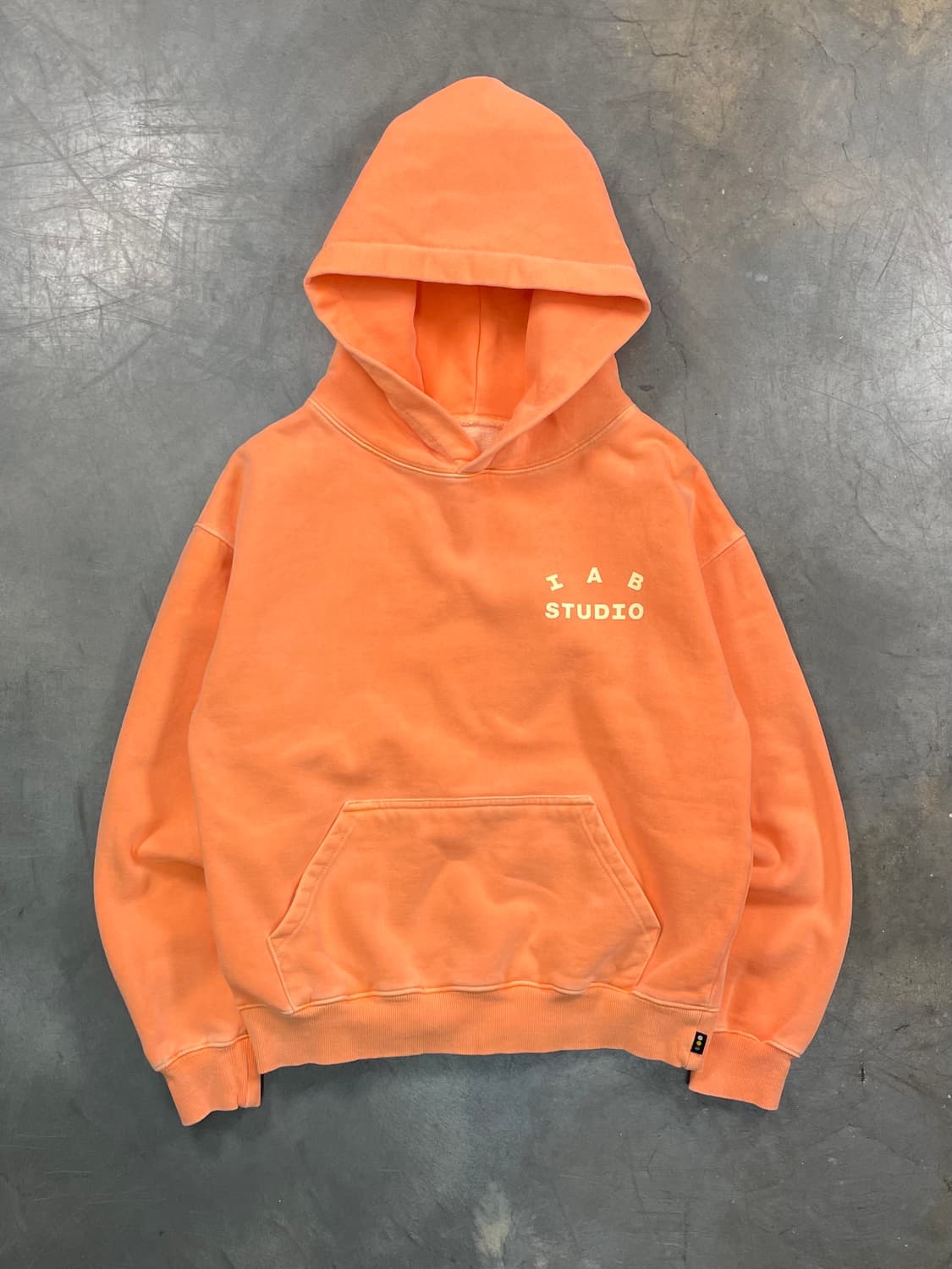 아이앱 스튜다오 피그먼트 스웻후드 상품이미지3