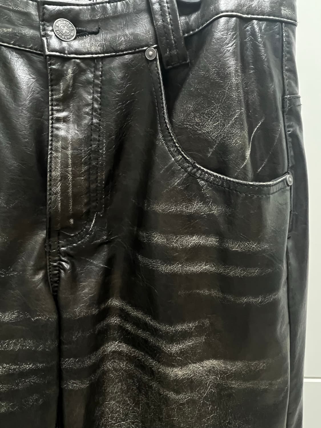 Jaded london 제이디드런던 페이크레더팬츠 상품이미지7