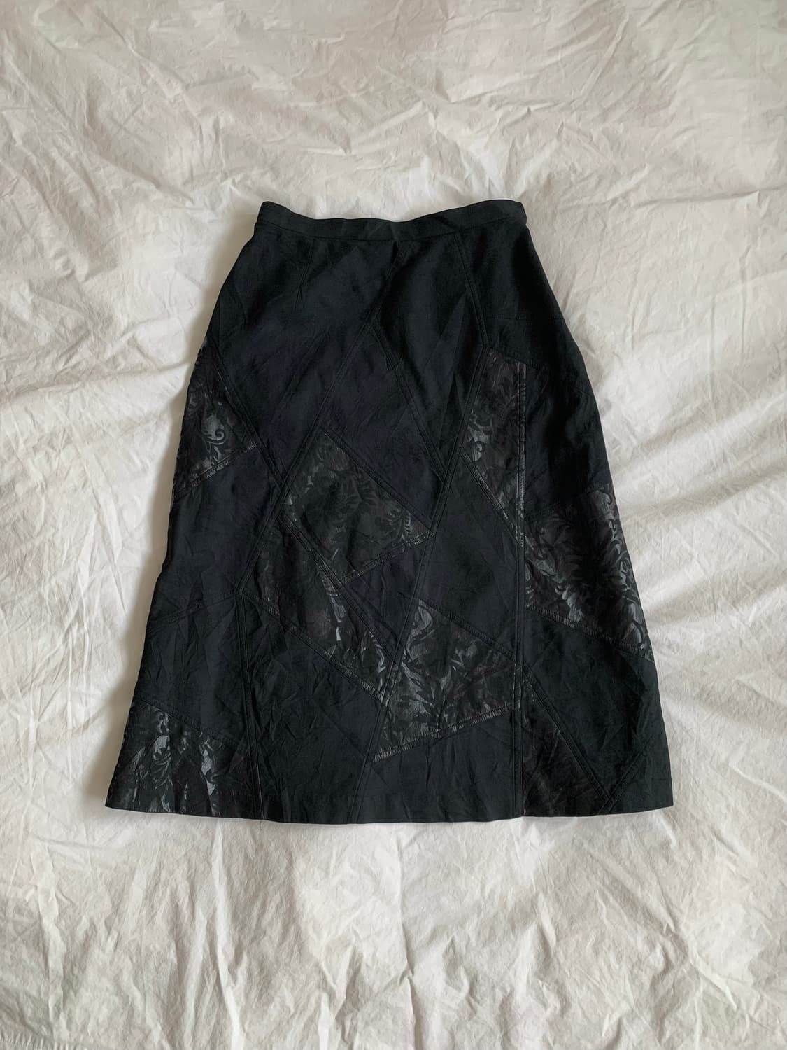 패턴 레더 스커트 상품이미지1