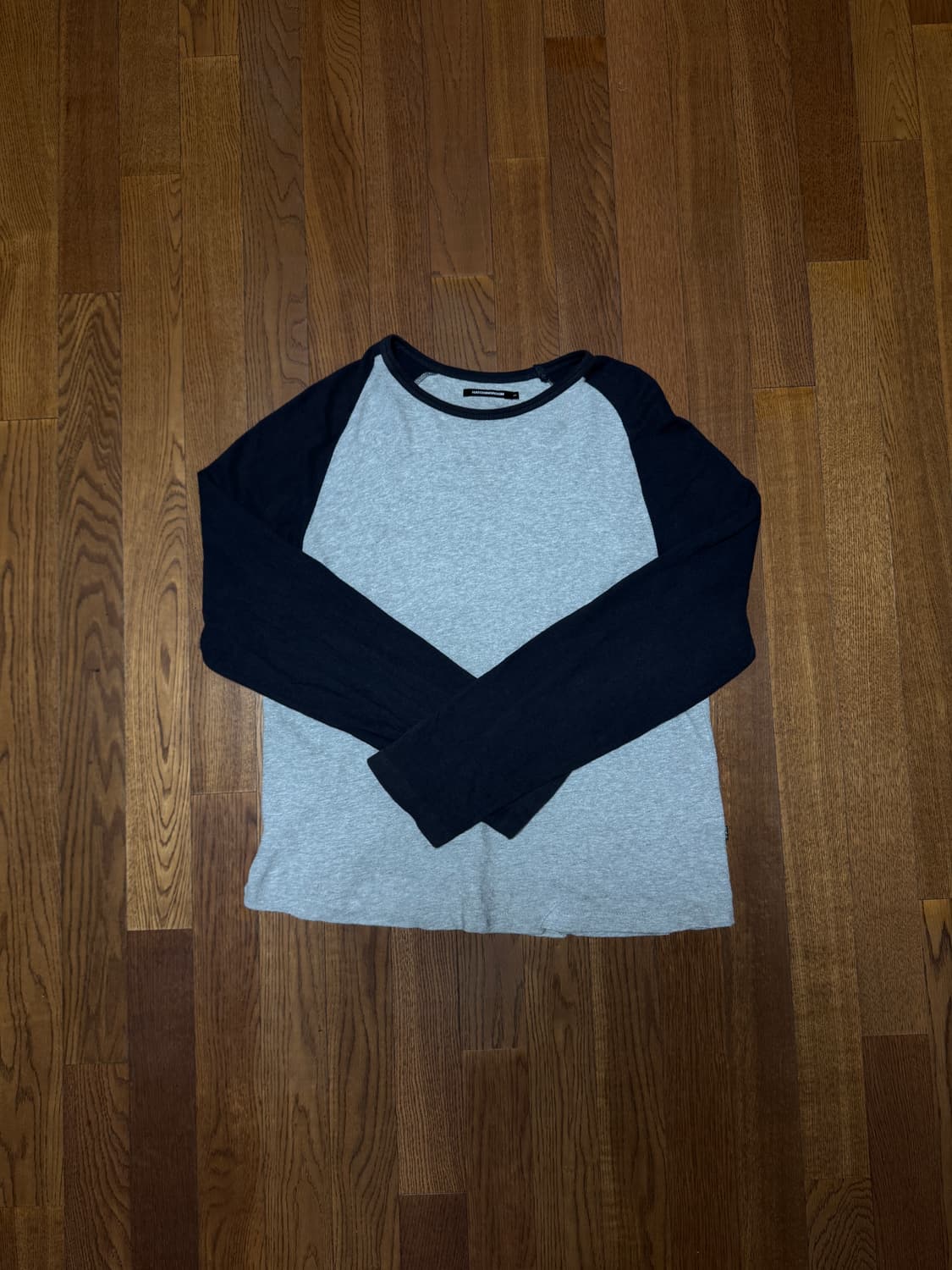 해칭룸 래글런 티 Raglan Tee 상품이미지3