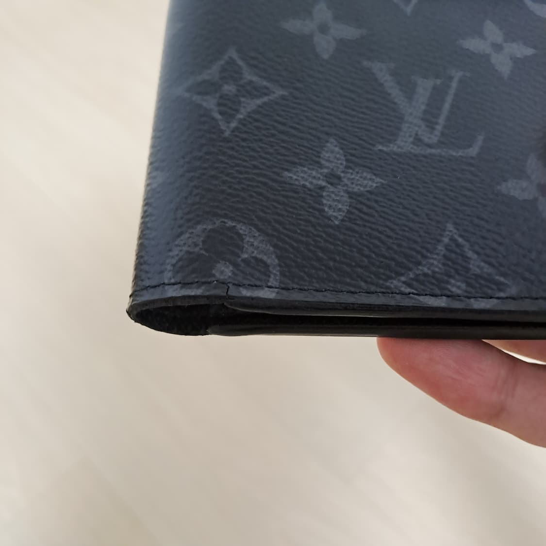 [100%/정품] 루이비통 모노그램 이클립스 멀티플 반지갑, 루이비통지갑 상품이미지4
