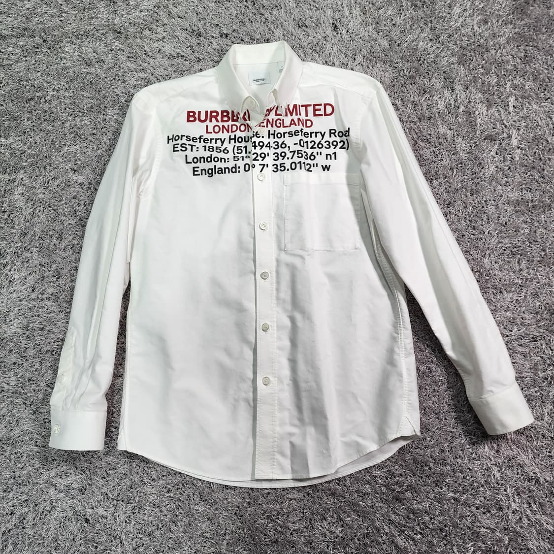 버버리 로케이션 로고 프린팅 셔츠 상품이미지1