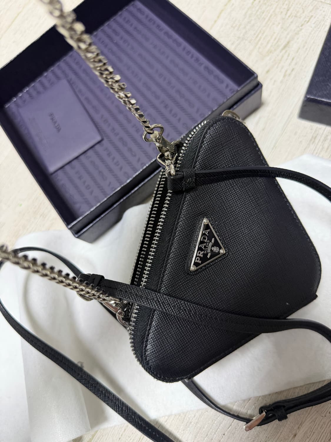 프라다 사피아노 가죽 미니 파우치 상품이미지5